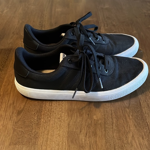 Adidas sneakers - Picture 2 of 4